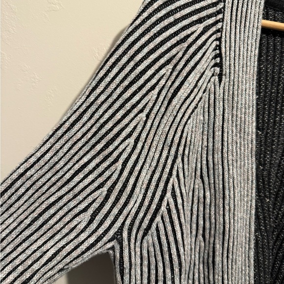 Lululemon Cotton-Cashmere Blend Sweater Wrap Powdered Clay/White/Lakeside Size 8 - Picture 5 of 15